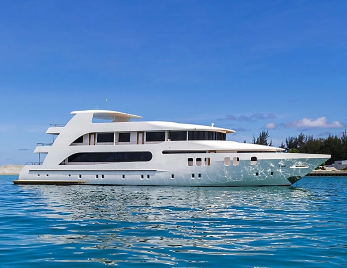 croisière dans les atolls